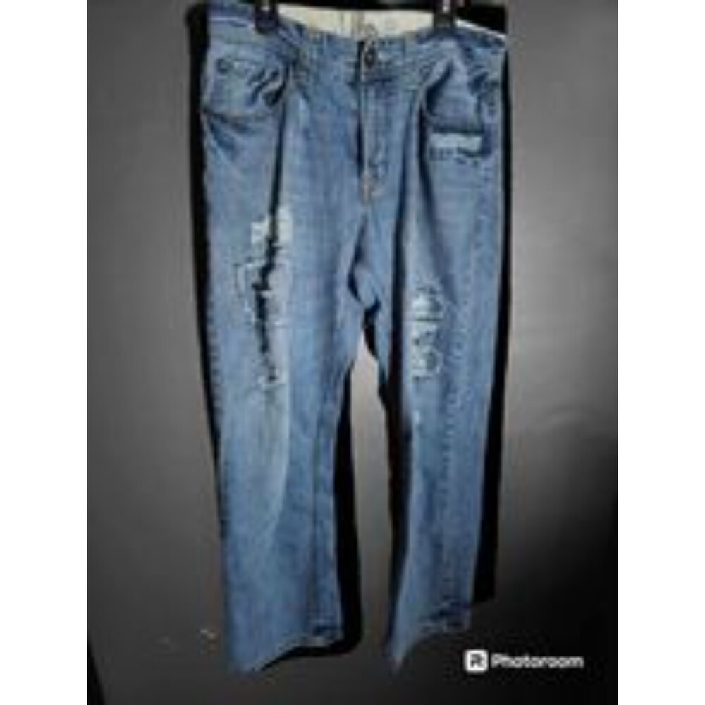Ditch Plains Denim Deluxe Size 32/30 Distressed U64‎